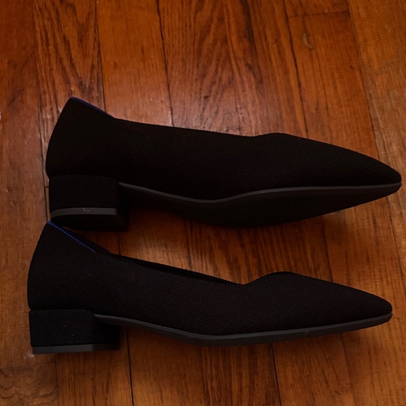 Rothy's Black High Point 8.5 - Picture 2 of 4